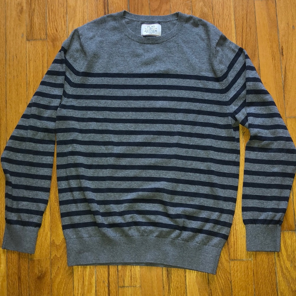 Flag & Anthem men’s sweater. Gray striped. Excellent condition. Size M.